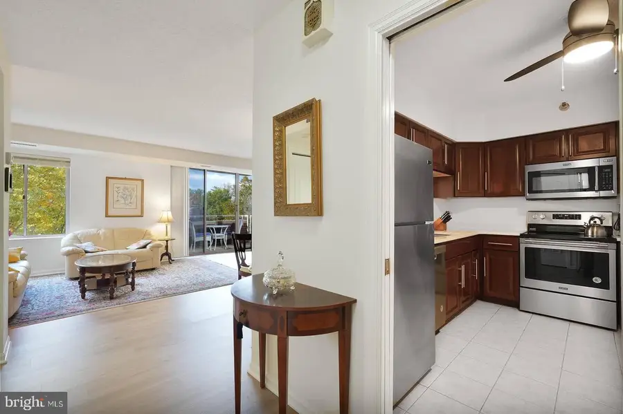 5800 Nicholson #1-404, North Bethesda, MD 20852 - Image #3