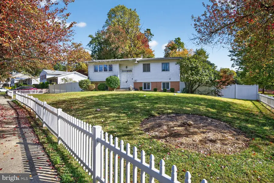 11901 Hunters Ln, Rockville, MD 20852 - Image #2