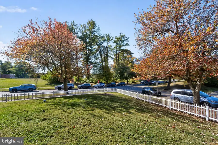 11901 Hunters Ln, Rockville, MD 20852 - Image #3