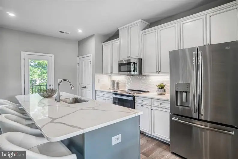 19756 Canopy Loop #328d, Montgomery Village, MD 20886 - Image #2