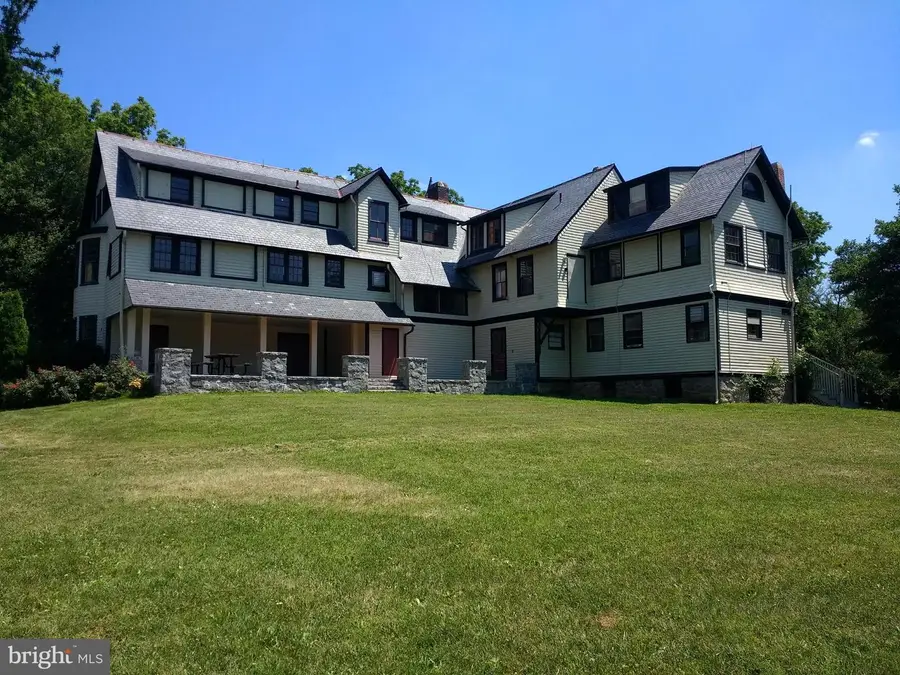 10212 Montgomery Ave #9, Kensington, MD 20895 - Image #2