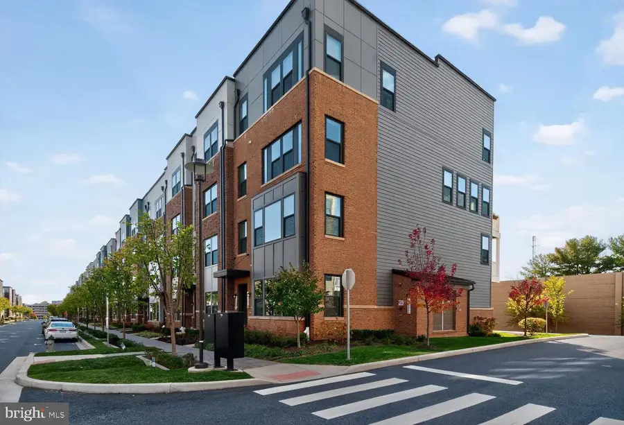 16282 Connors Way #26, Rockville, MD 20855 - Image #2