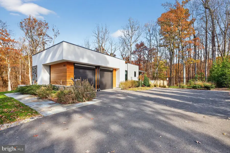 11013 Riverwood Dr, Potomac, MD 20854 - Image #2