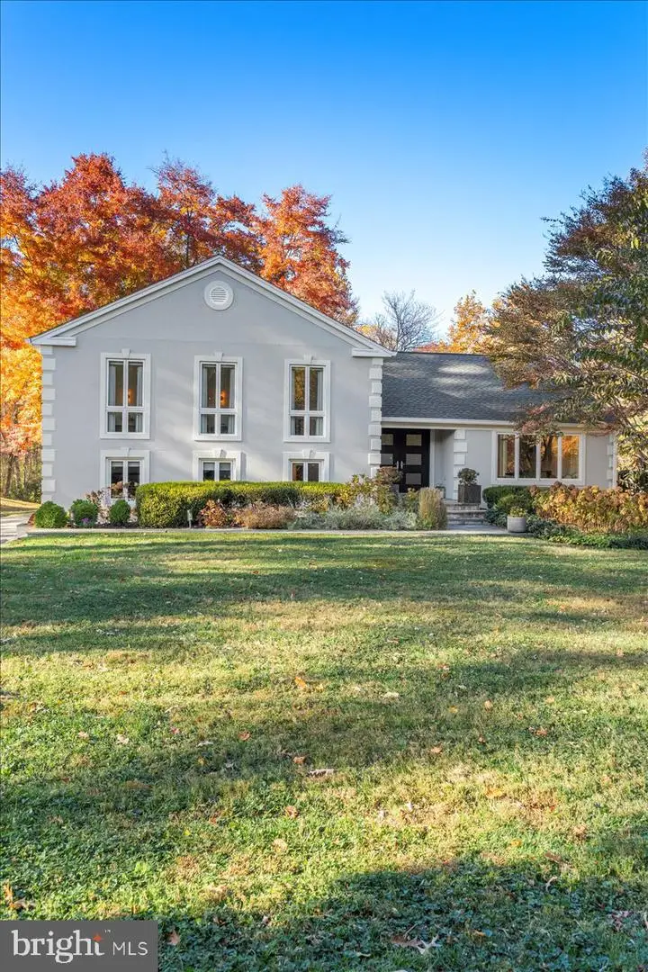 10801 Spring Knoll Dr, Potomac, MD 20854 - #2