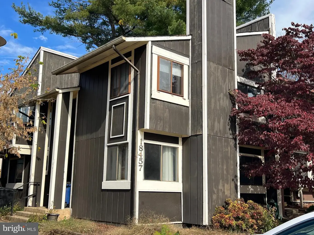 18457 Stone Hollow Dr, Germantown, MD 20874 - Image #1