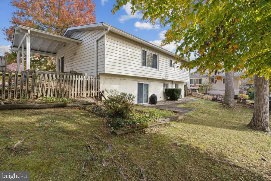 4 Dabney Ct, Rockville, MD 20853 - #3