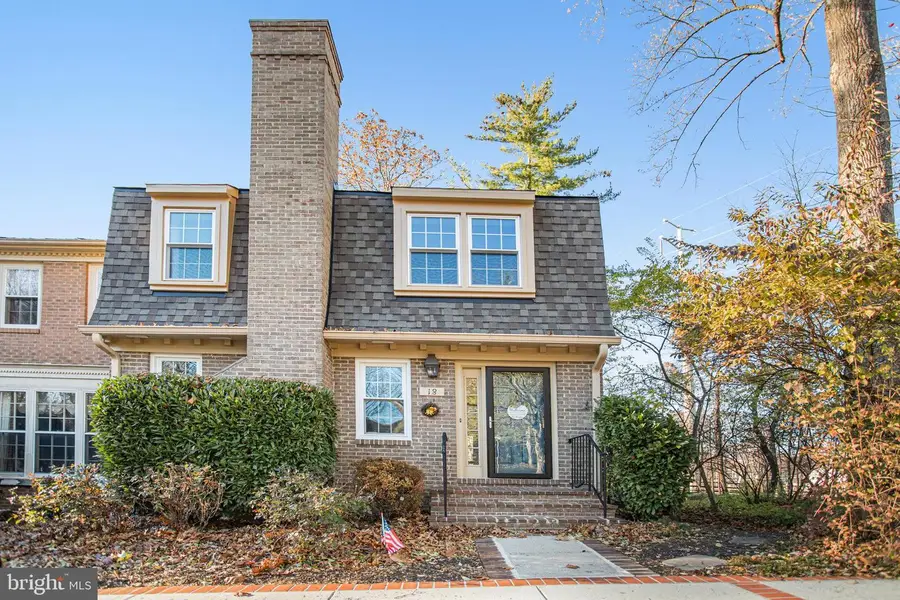 18 Bentridge Ct, Potomac, MD 20854 - Image #2