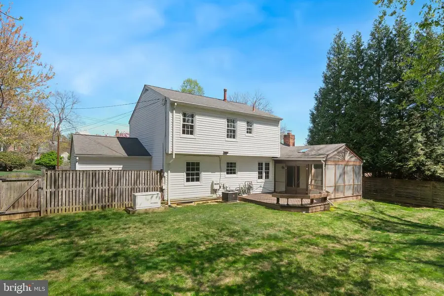 8524 Atwell Rd, Potomac, MD 20854 - #2