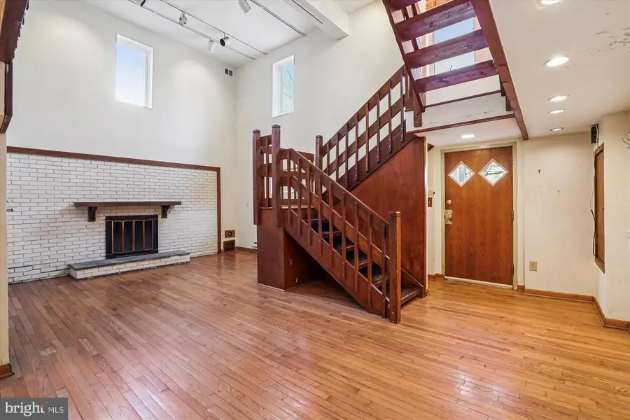 7918 Long Branch Pkwy, Takoma Park, MD 20912 - #3