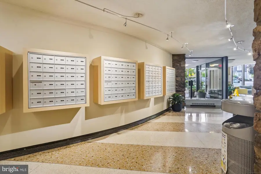 4242 East West Hwy #307, Chevy Chase, MD 20815 - Image #2