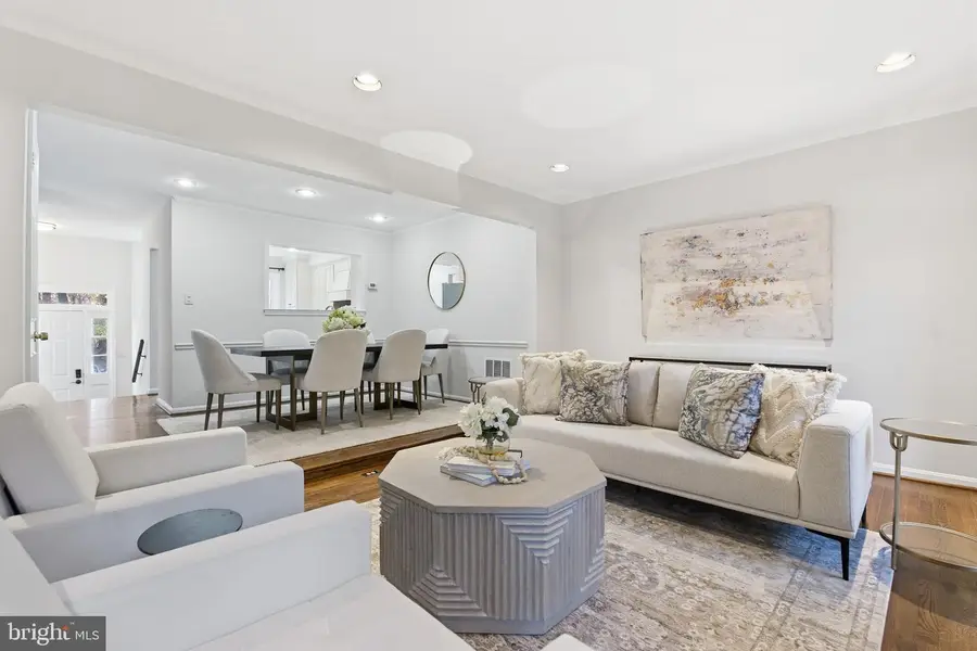 10520 Pine Haven Ter, Rockville, MD 20852 - Image #3