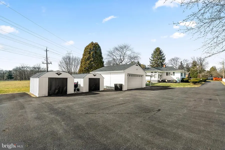 17509 Black Rock Rd, Germantown, MD 20874 - Image #2