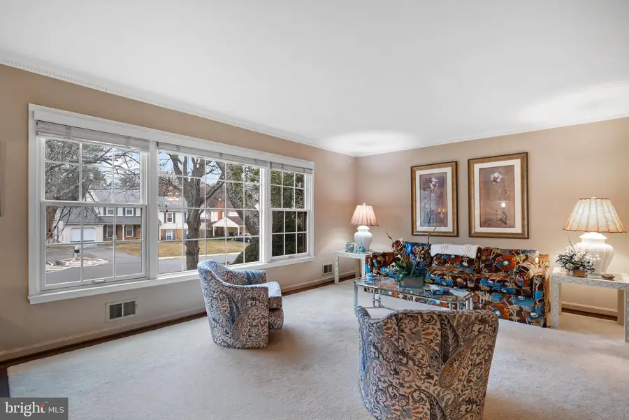 19225 Dimona Dr, Brookeville, MD 20833 - Image #2