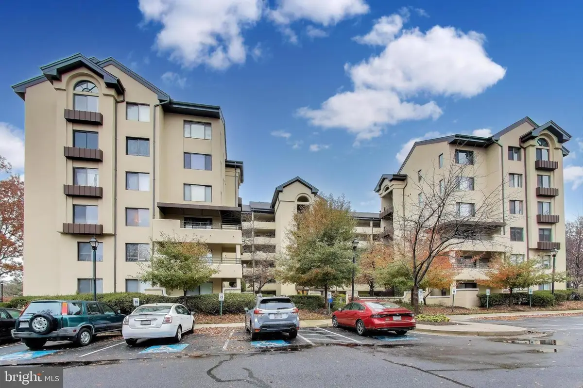 6060 California Cir #106, Rockville, MD 20852 - Image #1
