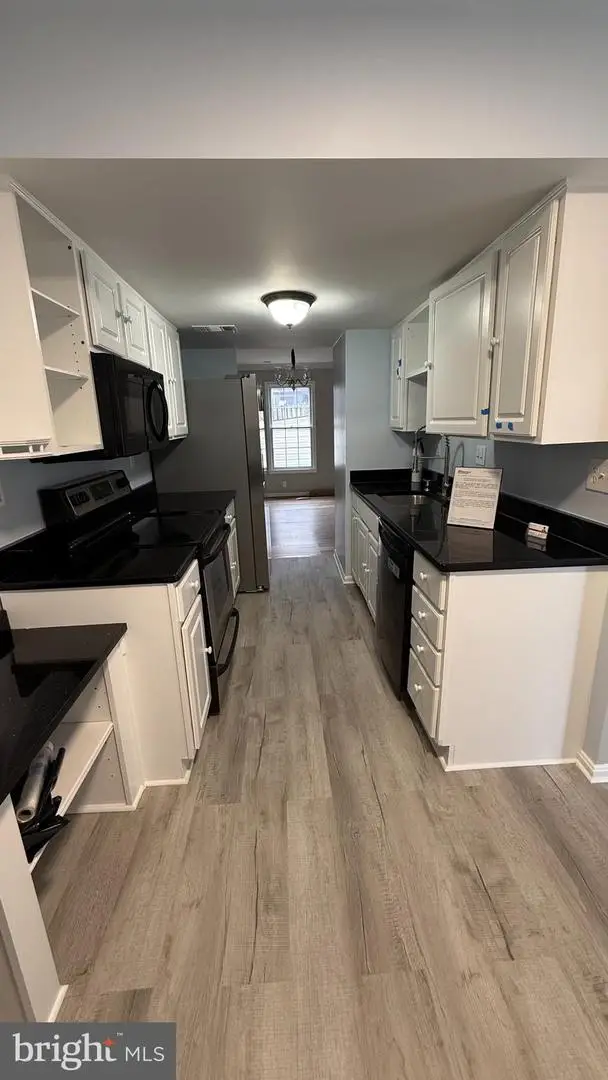 19824 Billings Ct, Gaithersburg, MD 20886 - Image #2