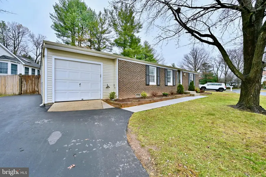 11609 Hourglass Way, Germantown, MD 20876 - Image #3