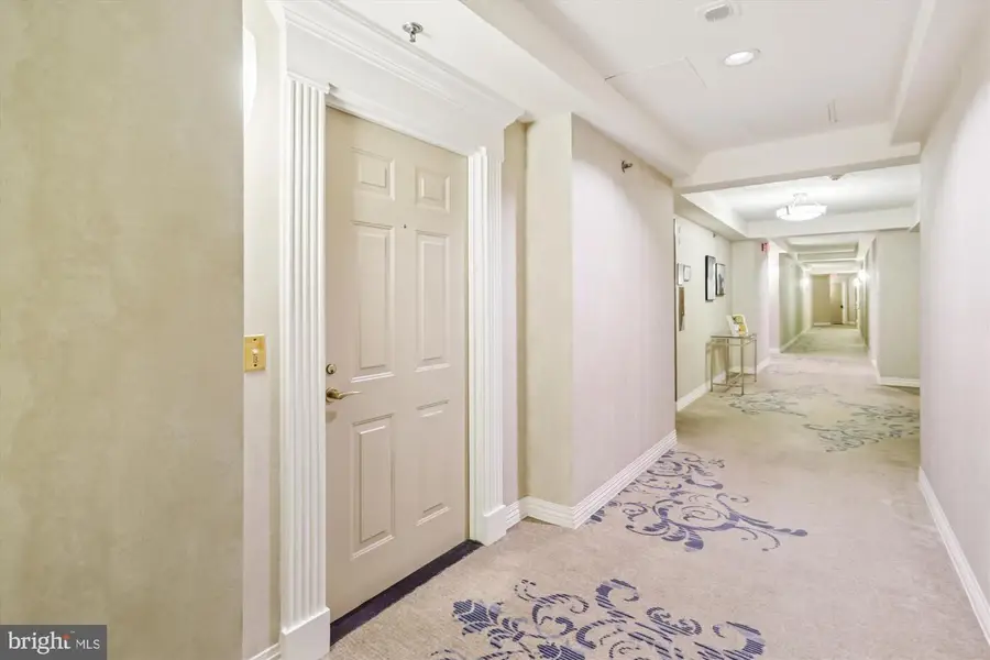 5809 Nicholson Ln #13, Rockville, MD 20852 - Image #2