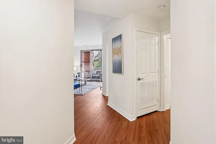 5809 Nicholson Ln #13, Rockville, MD 20852 - Image #3