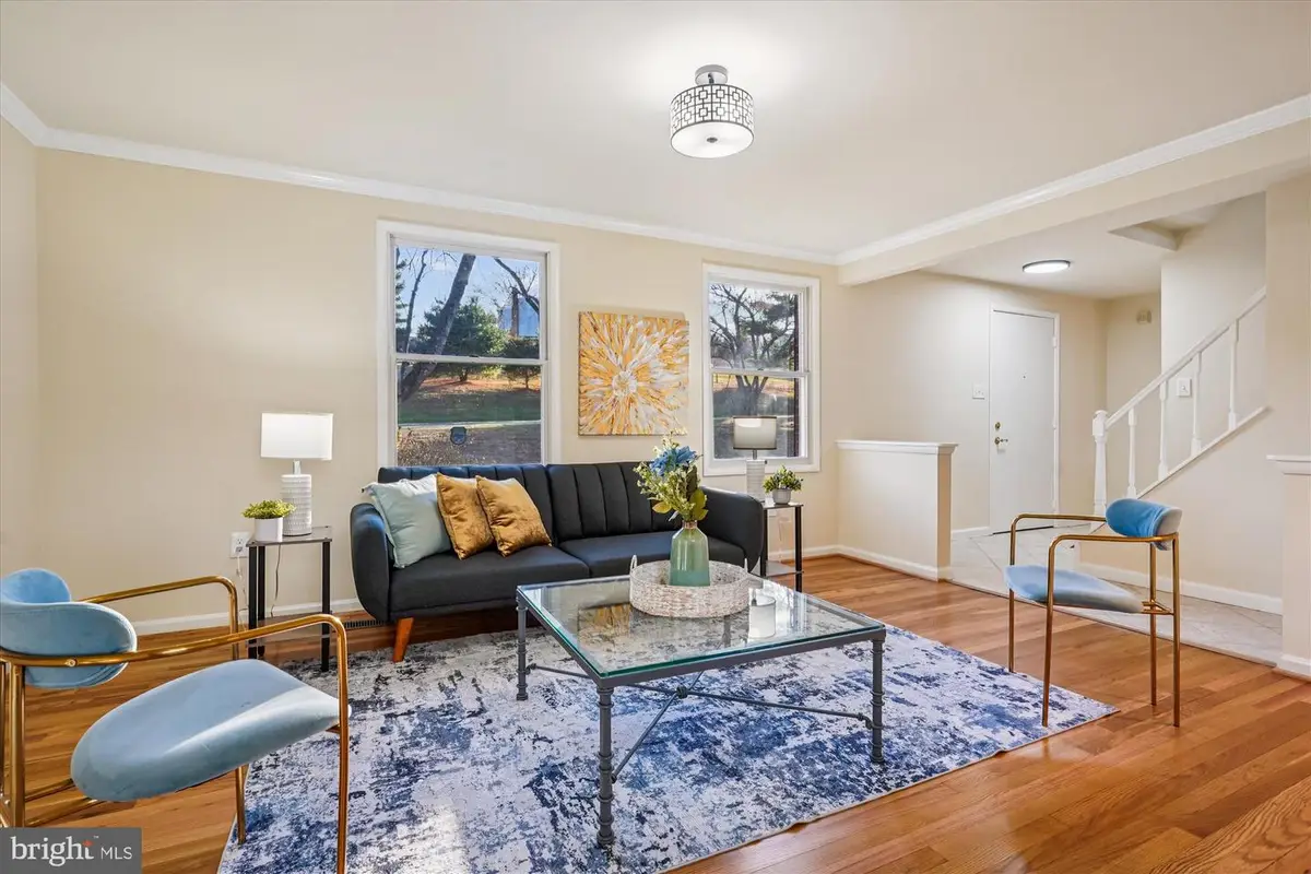 20728 Bell Bluff Rd, Gaithersburg, MD 20879 - Image #1