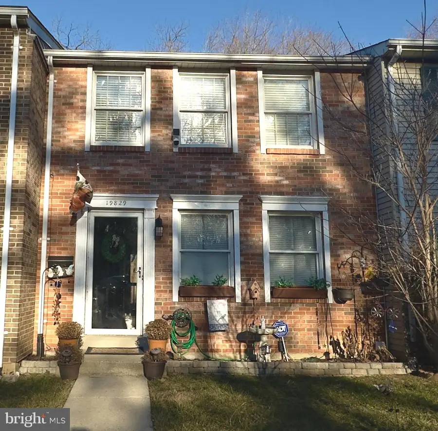 19829 Wheelwright Dr, Gaithersburg, MD 20886 - Image #3