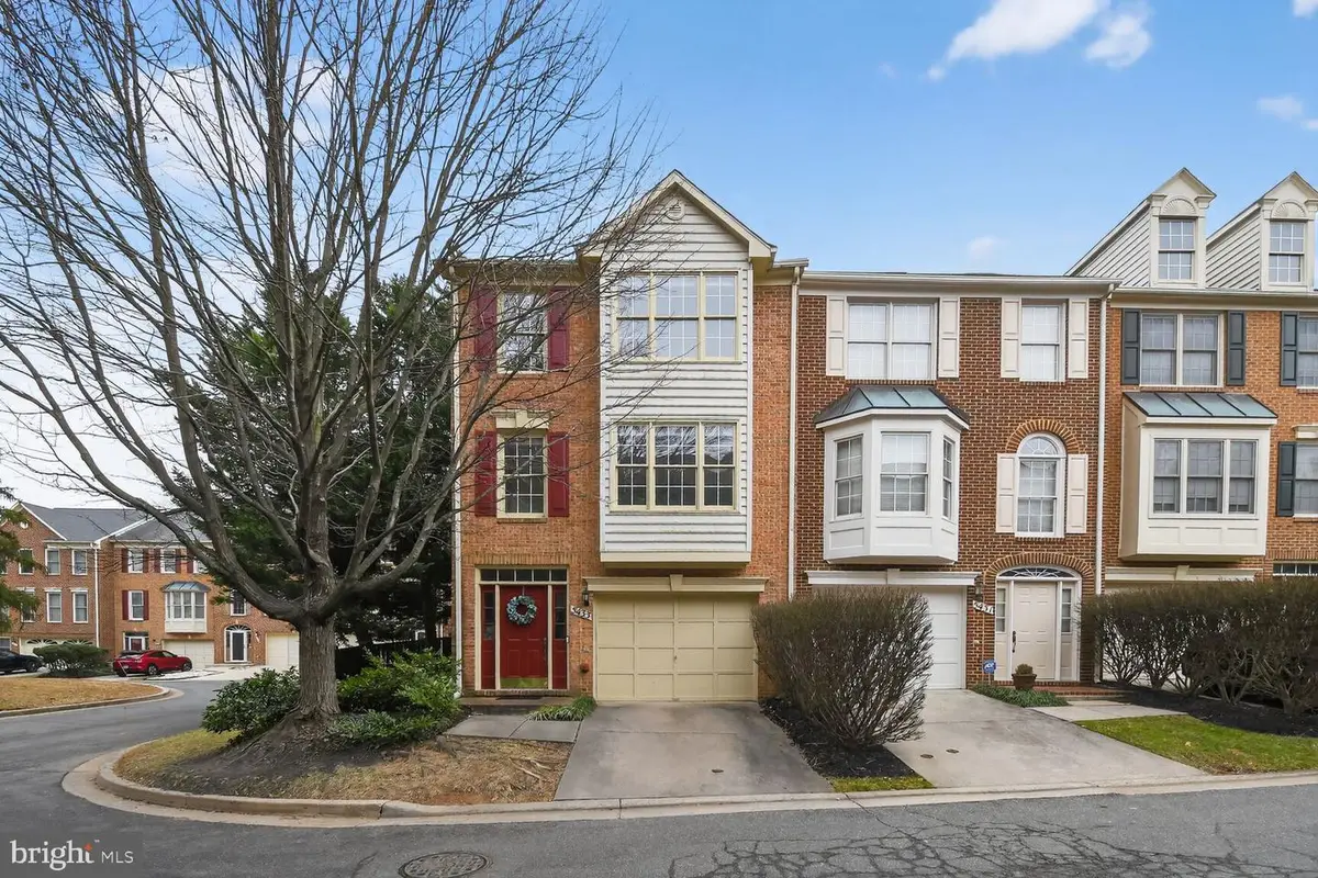 5433 Whitley Park Ter #36, Bethesda, MD 20814 - Image #1