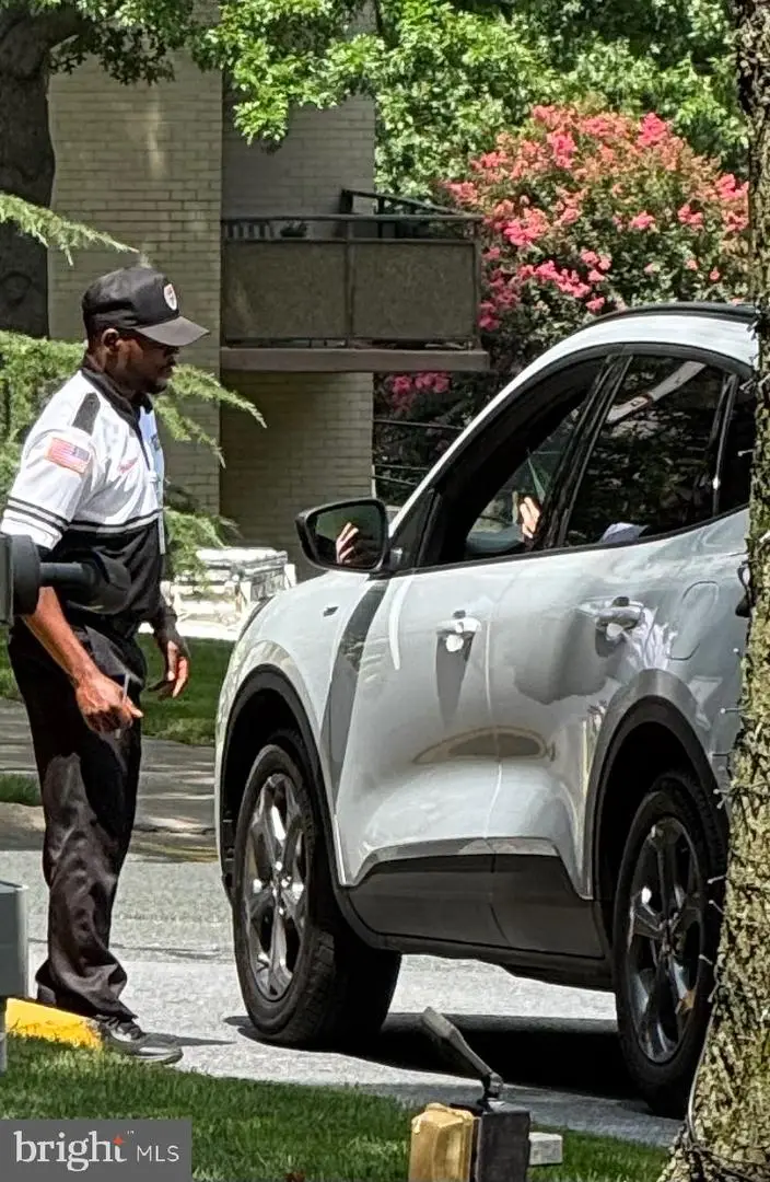 5225 Pooks Hill Rd #1128s, Bethesda, MD 20814 - Image #3