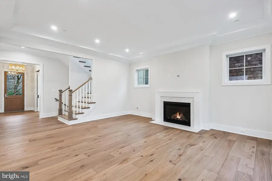 7303 Pomander Ln, Chevy Chase, MD 20815 - #2