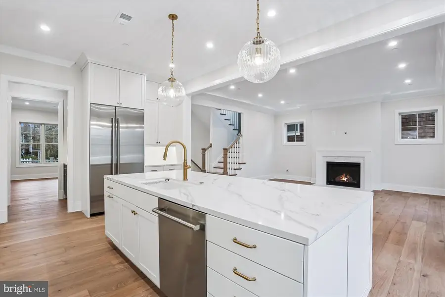 7303 Pomander Ln, Chevy Chase, MD 20815 - #3