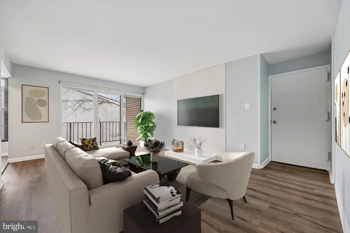 132 Duvall Ln #210202, Gaithersburg, MD 20877 - Image #1