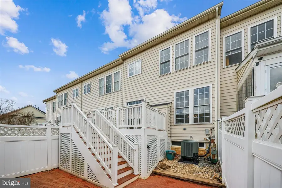 23007 Winged Elm Dr, Clarksburg, MD 20871 - Image #2