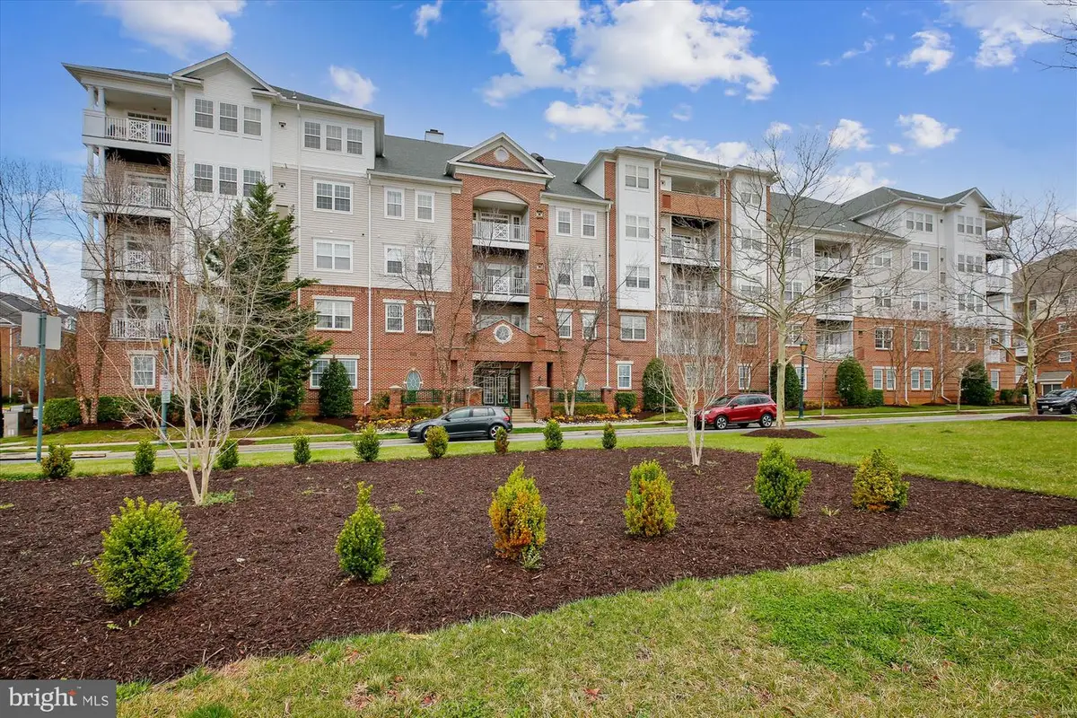 327 King Farm Blvd #309, Rockville, MD 20850 - Image #1