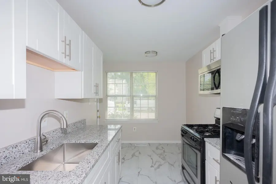 9123 Chesley Knoll Ct, Gaithersburg, MD 20879 - #3