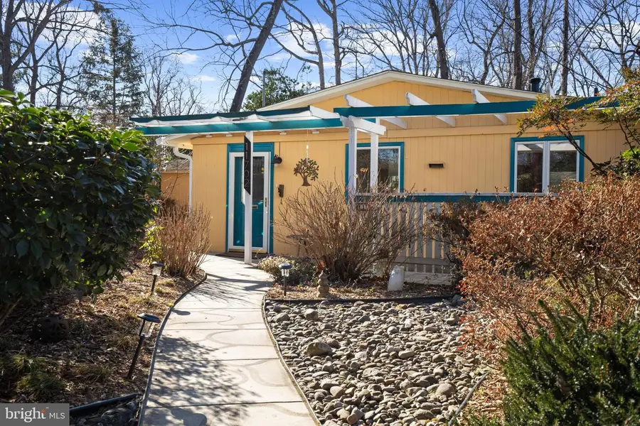 11702 College View Dr, Silver Spring, MD 20902 - Image #3