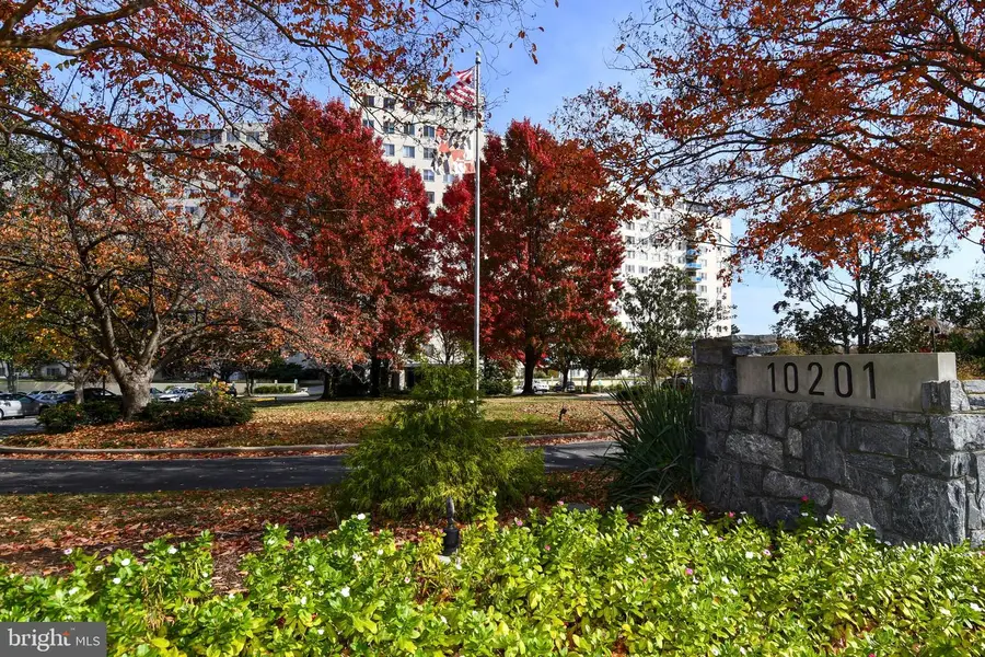 10201 Grosvenor Pl #1015, Rockville, MD 20852 - Image #2