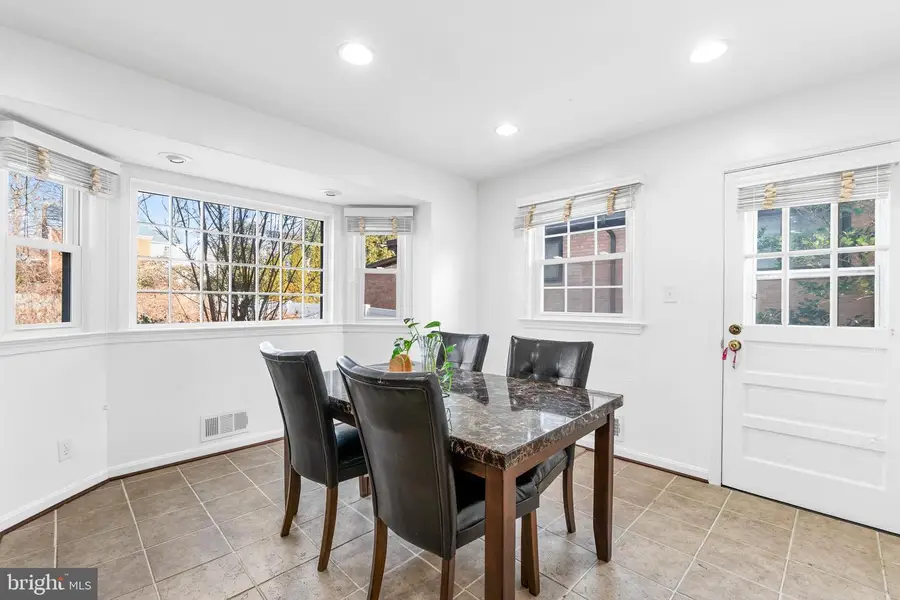 5517 Huntington Pkwy, Bethesda, MD 20814 - Image #2