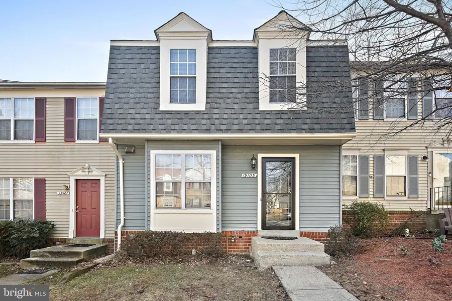 19105 Cherry Bend Dr, Germantown, MD 20874 - Image #2