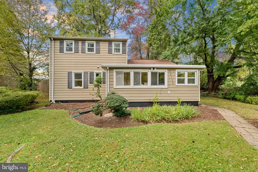 12312 Valleywood Dr, Silver Spring, MD 20902 - Image #3