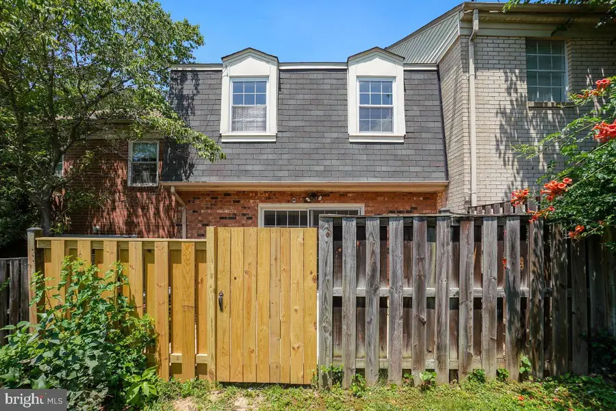 838 College Pkwy #11-838, Rockville, MD 20850 - Image #2