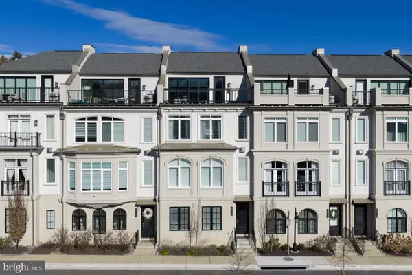 8215 River Rd, BETHESDA, MD 20817