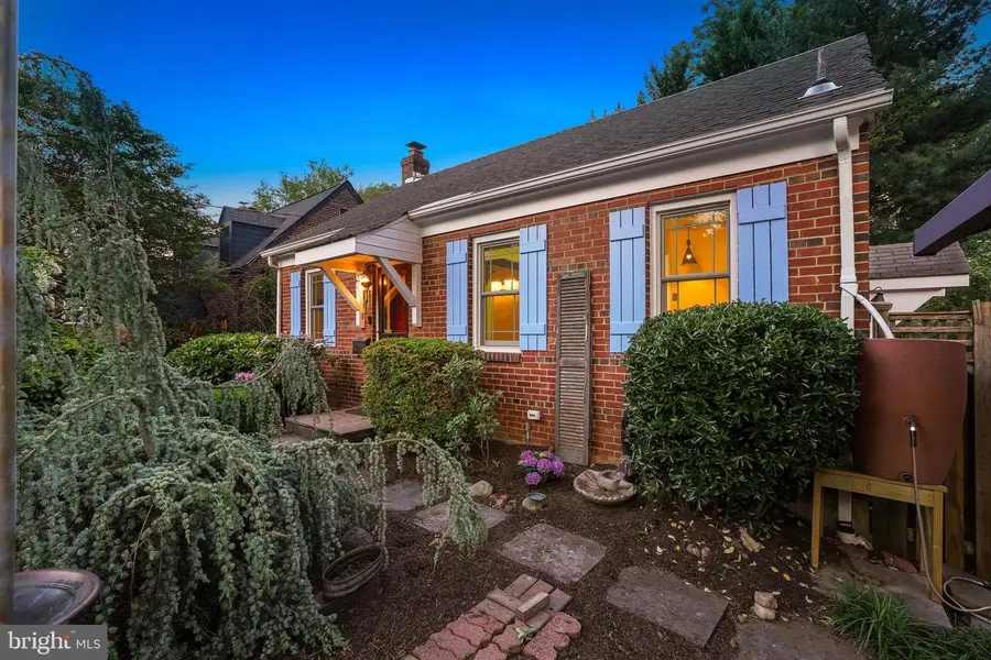 905 Erie Ave, Takoma Park, MD 20912 - #2