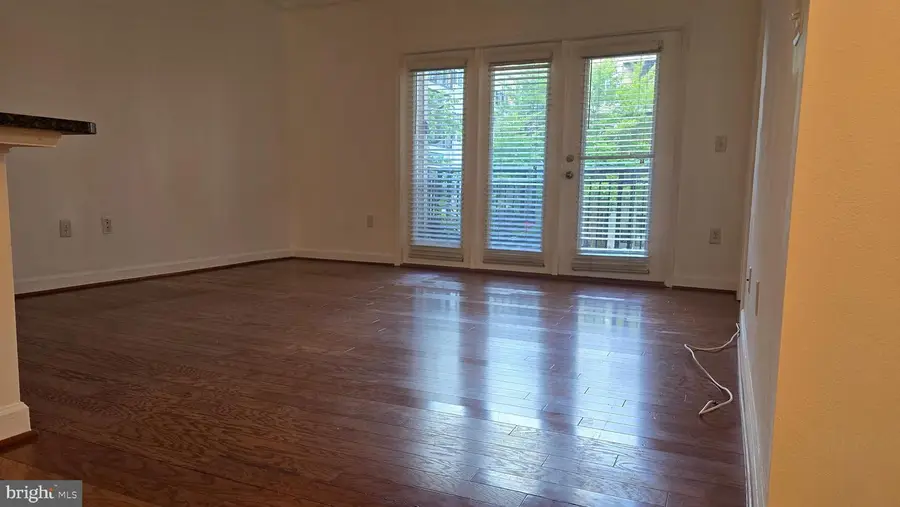 501 Hungerford Dr #110, Rockville, MD 20850 - Image #3