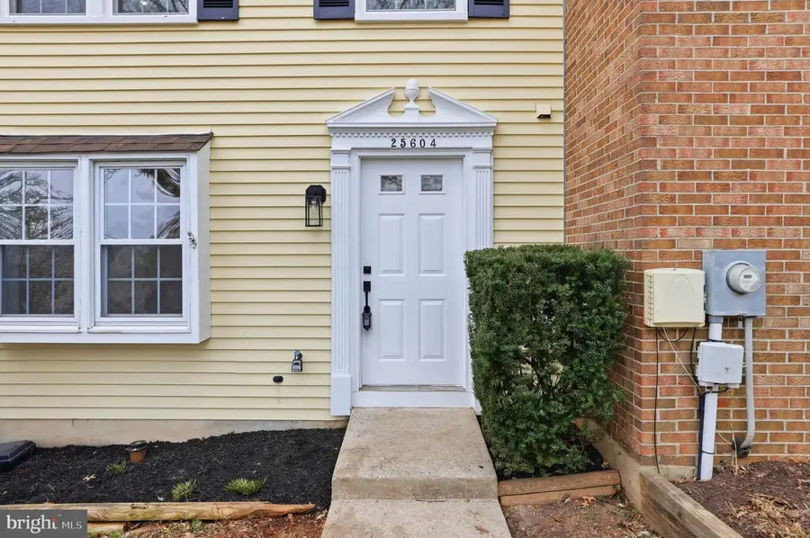25604 Coltrane Dr, Damascus, MD 20872 - Image #3