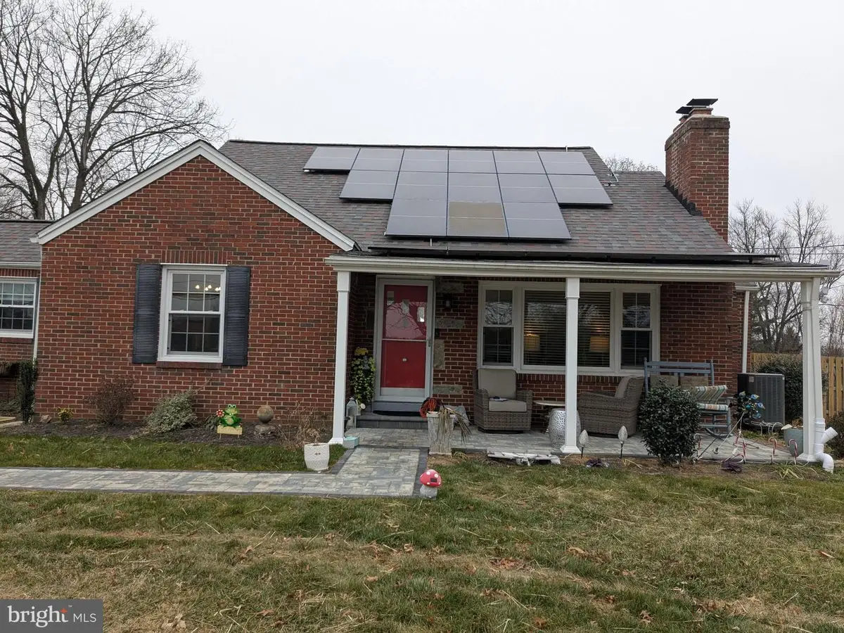 7012 Warfield Rd, Gaithersburg, MD 20882 - Image #1