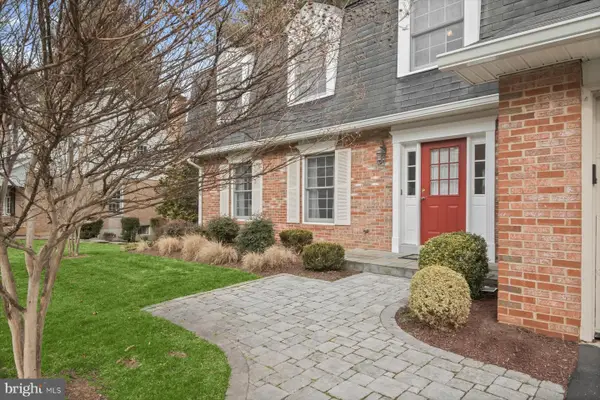 1727 Glastonberry Rd, POTOMAC, MD 20854