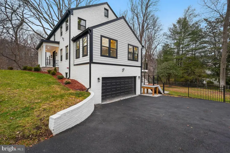 9201 Farnsworth, Potomac, MD 20854 - Image #3