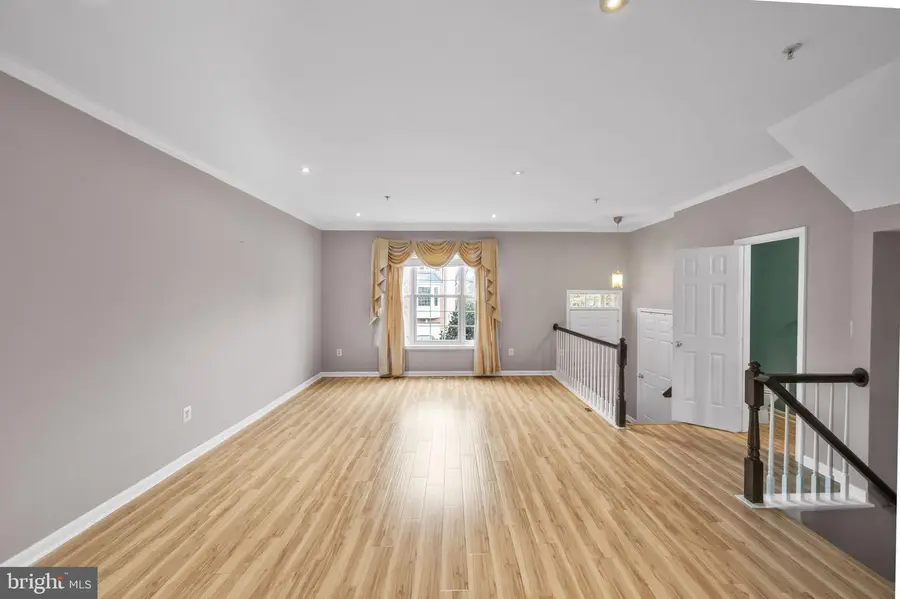 122 Longpoint Way, Gaithersburg, MD 20878 - Image #3