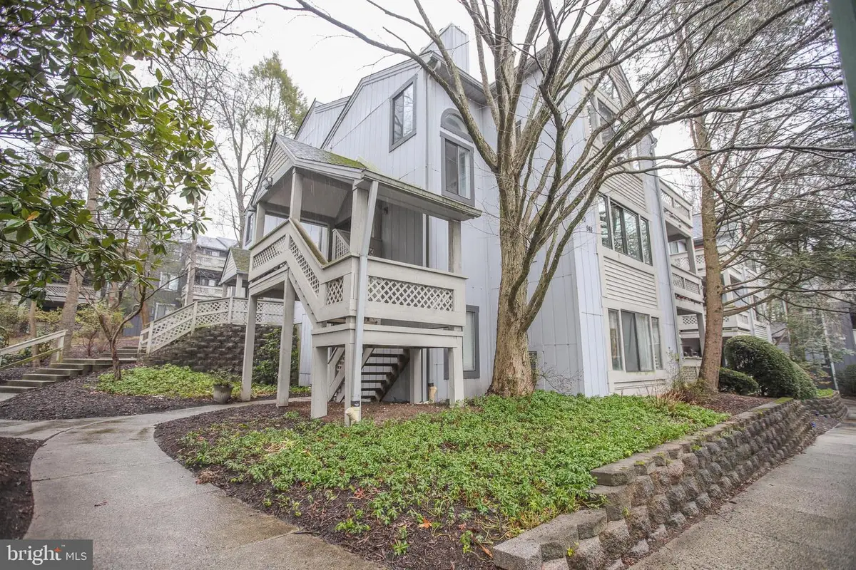 946 Windbrooke Dr #946, Gaithersburg, MD 20879 - Image #1