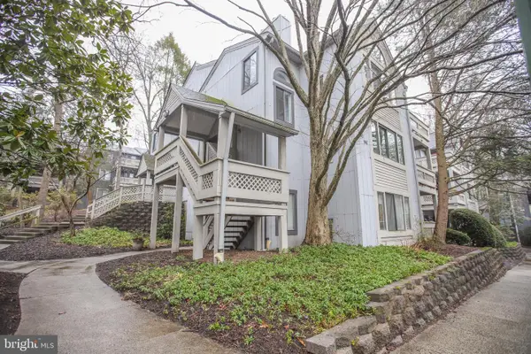 946 Windbrooke Dr #946, GAITHERSBURG, MD 20879