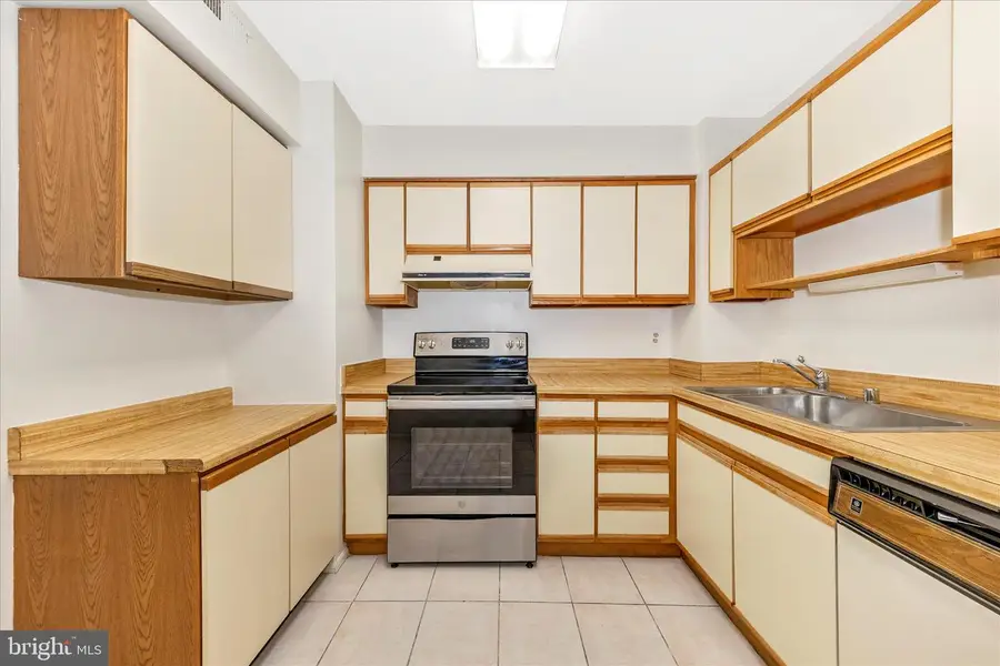 3330 N Leisure World Blvd #5-721, Silver Spring, MD 20906 - Image #3