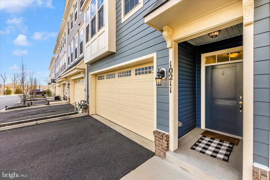 10211 Travilah Grove Cir, Rockville, MD 20850 - Image #2